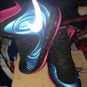 AIR MAX HYPERPOSITE "FIREBERRY”